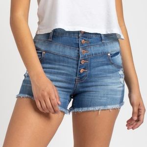 Celebrity Pink Size 9 Hi-Rise Denim Shorts